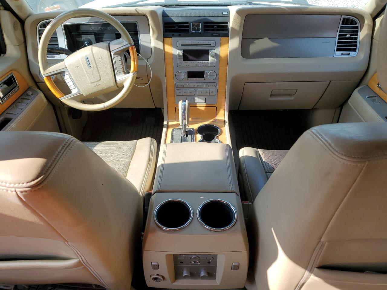2010 Lincoln Navigator - Image 8