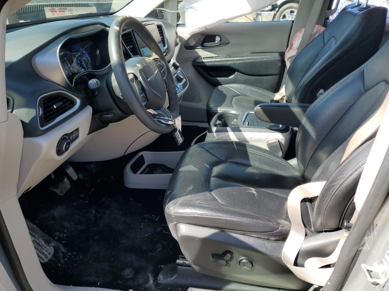 2022 Chrysler Pacifica Touring L VIN: 2C4RC1BG1NR197644 Lot: 50659645