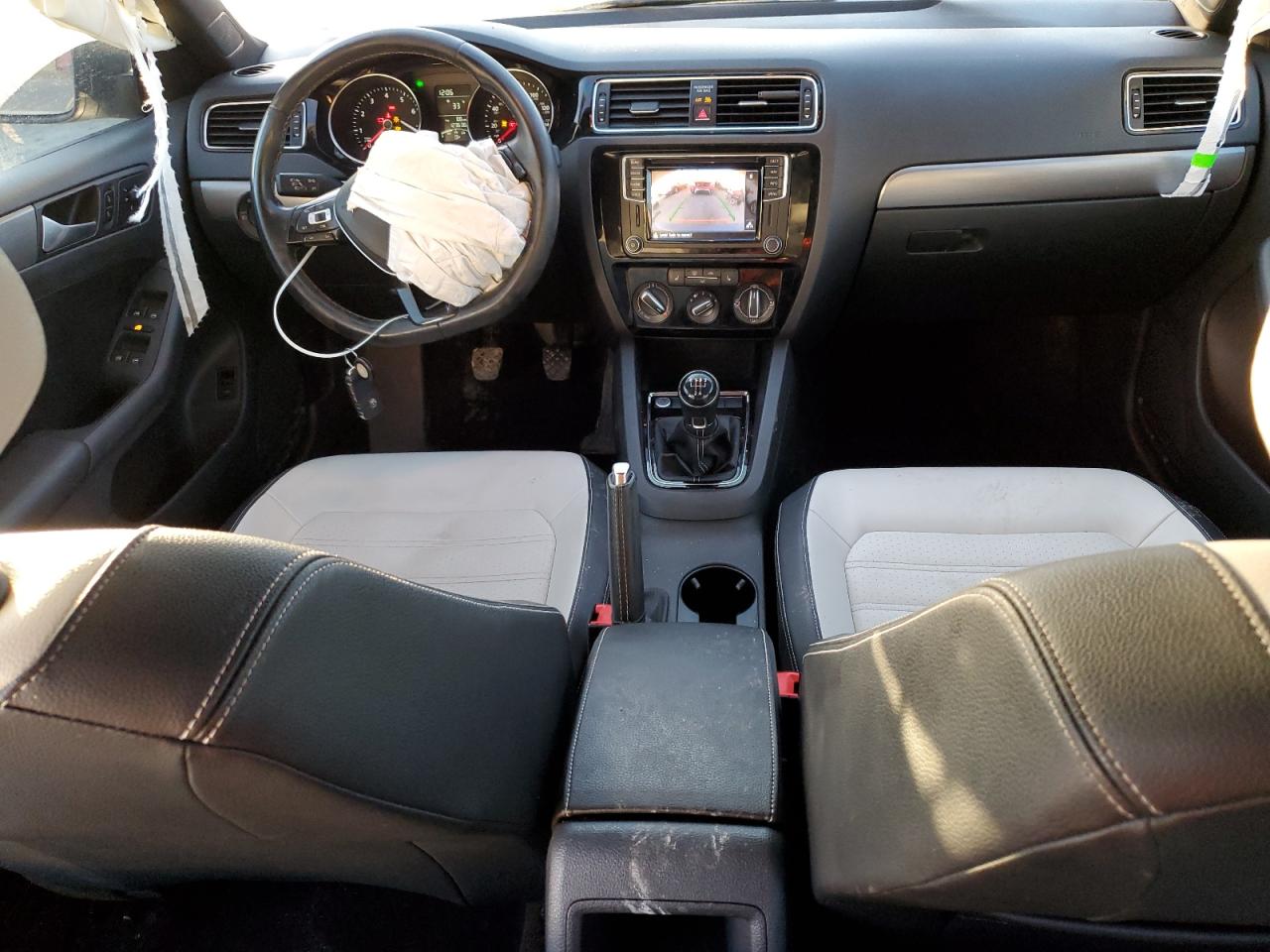 2016 Volkswagen Jetta - Image 8