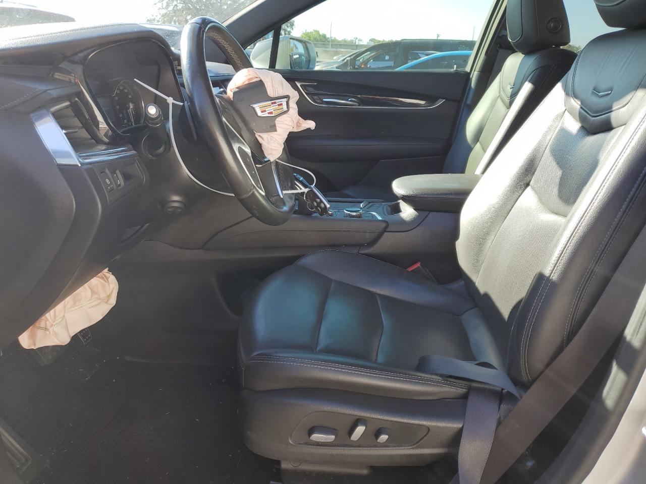 2020 Cadillac XT5 - Image 7