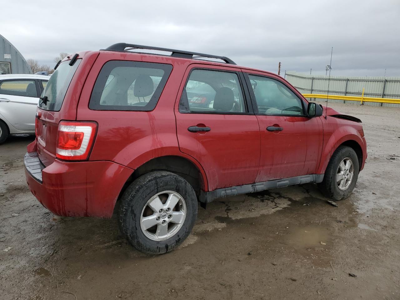 2010 Ford Escape - Image 3