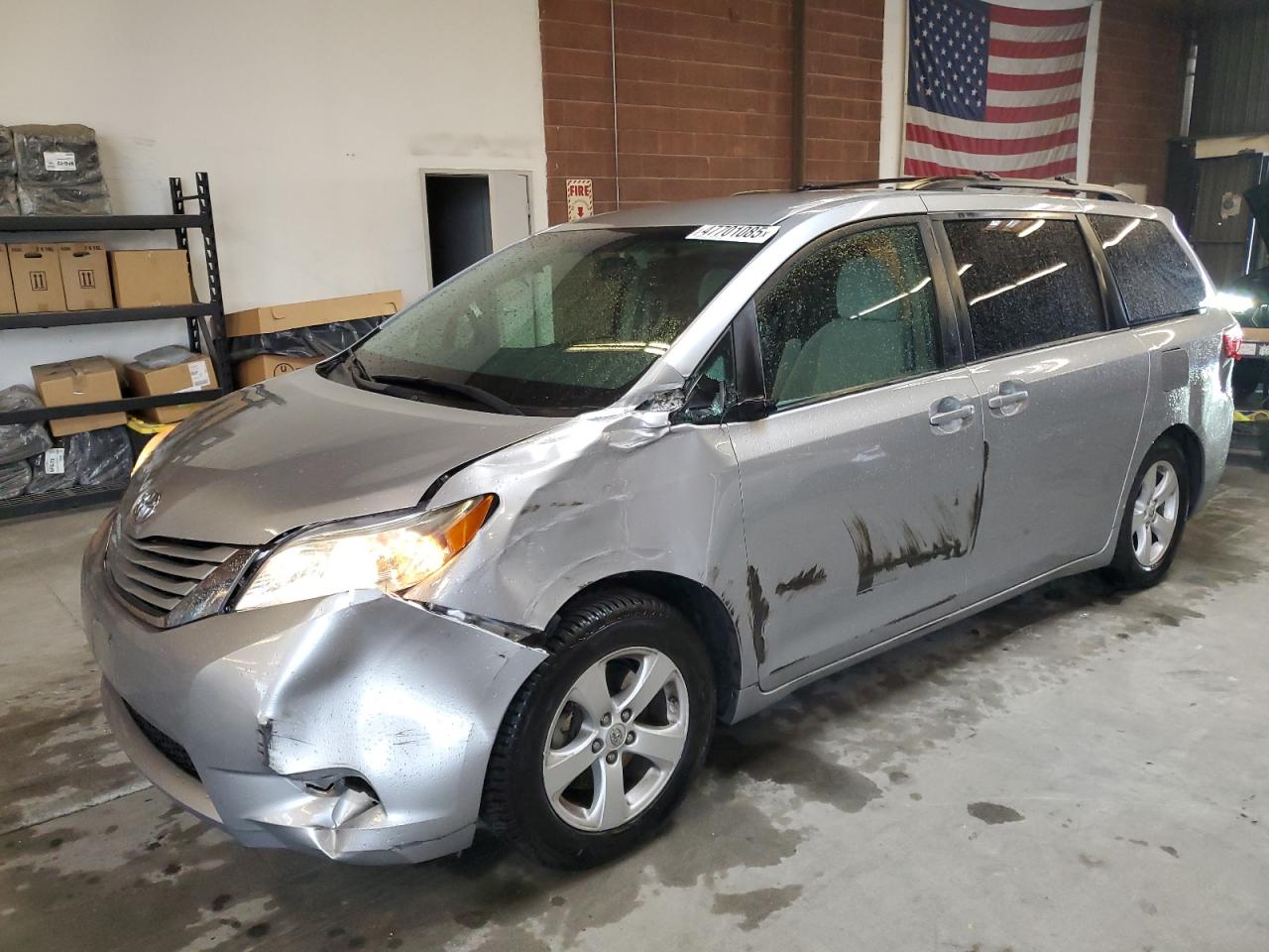 2017 Toyota Sienna - Image 1