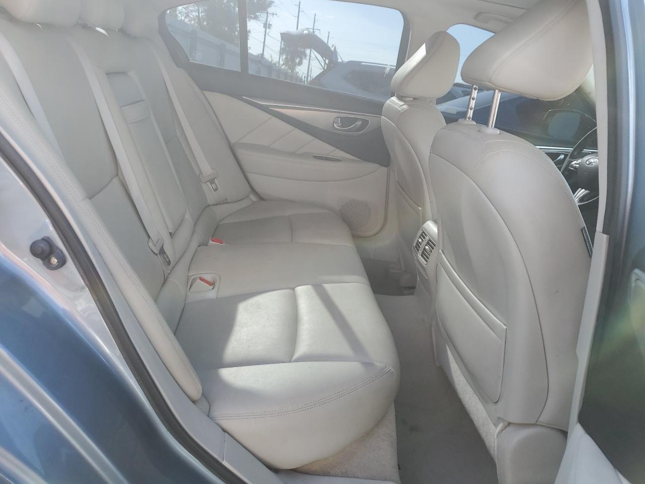 2014 Infiniti Q50 - Image 10