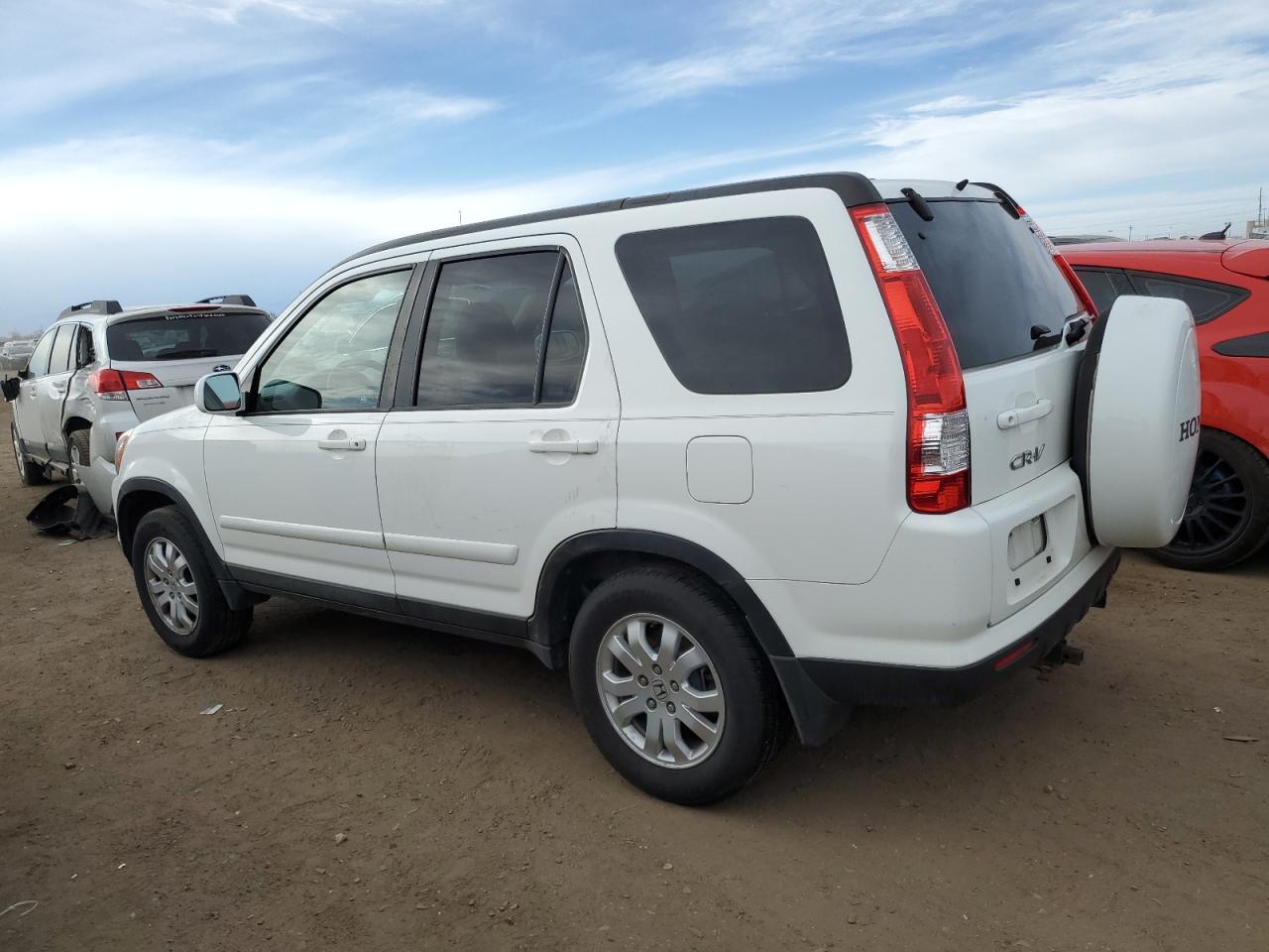 2005 Honda CR-V - Image 2