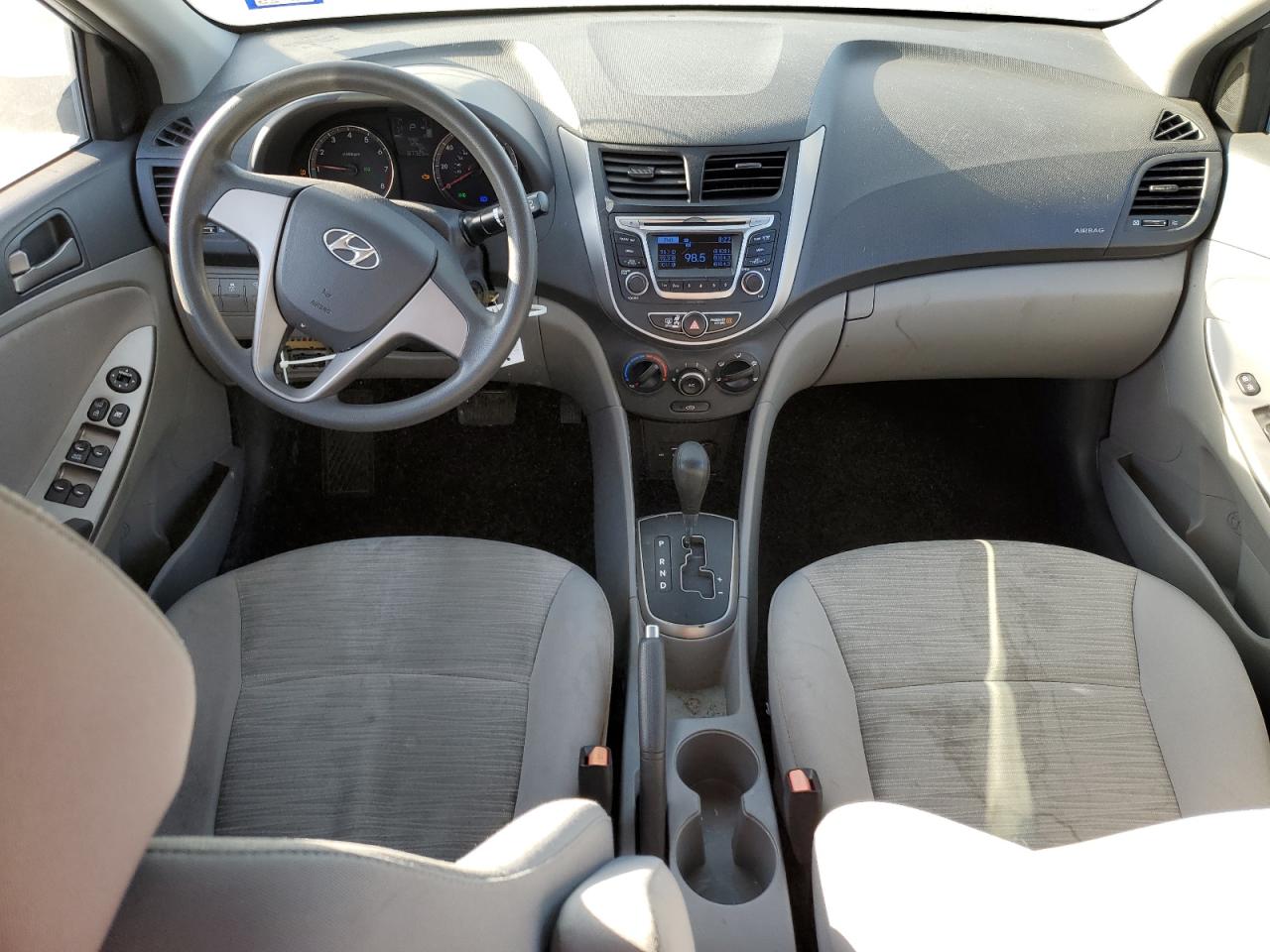 2017 Hyundai Accent - Image 8