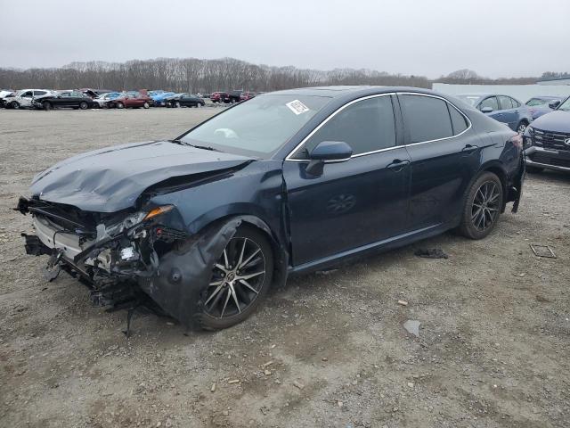  TOYOTA CAMRY 2021 Granatowy