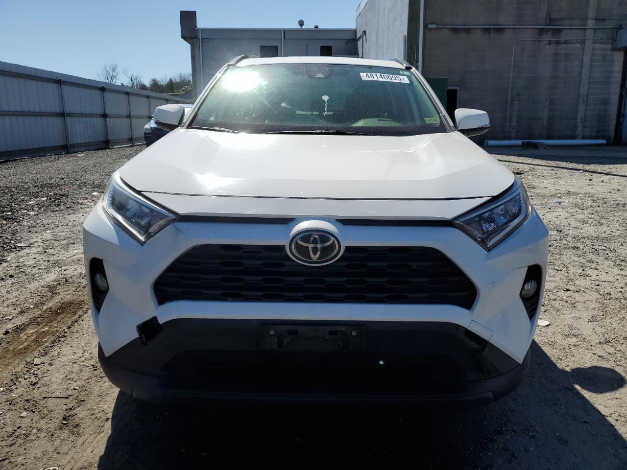 2019 Toyota RAV 4 - Image 5