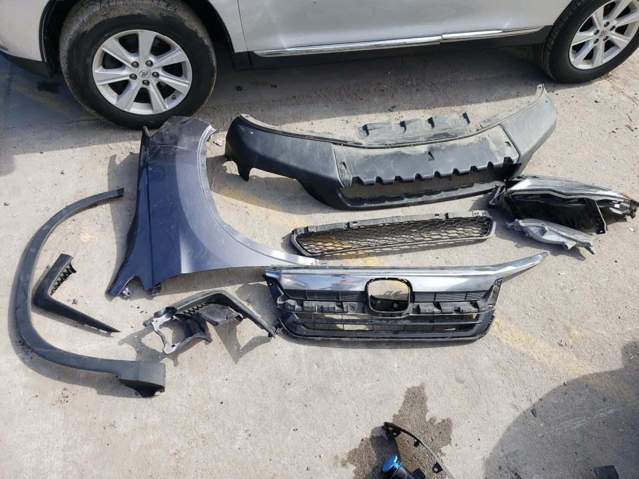 2021 Honda Pilot - Image 13