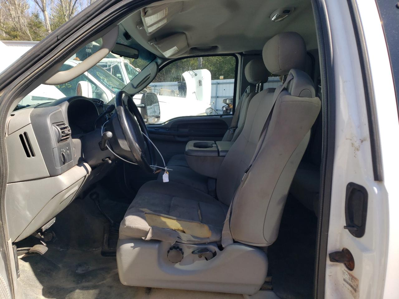 2007 Ford F350 - Image 7