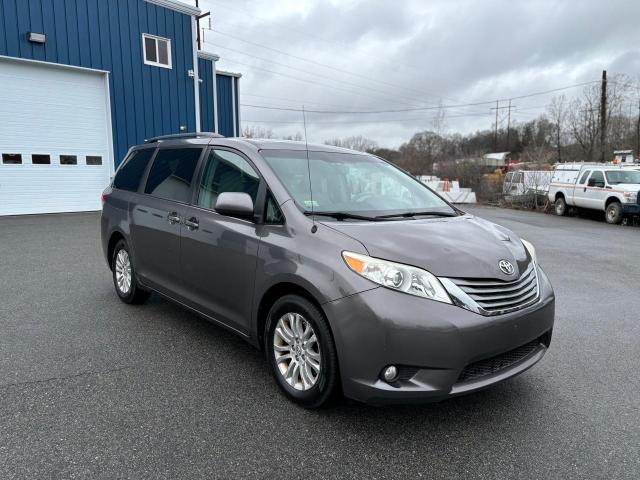 2011 Toyota Sienna Xle