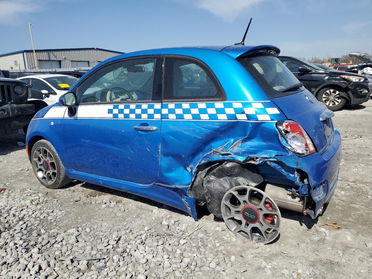 2015 Fiat 500 - Image 2