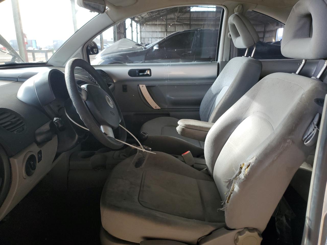 2000 Volkswagen Beetle - Image 7