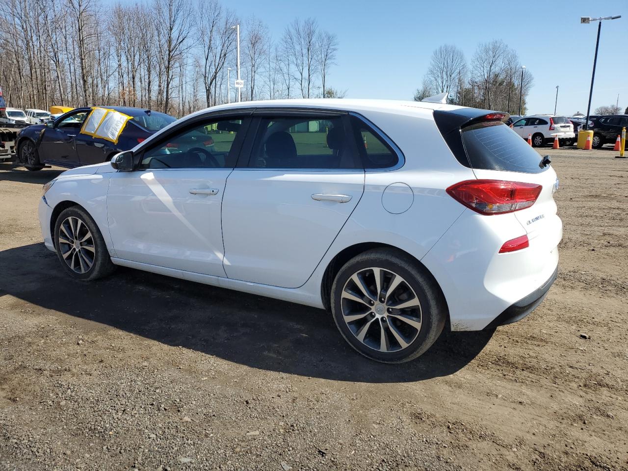 2018 Hyundai Elantra - Image 2