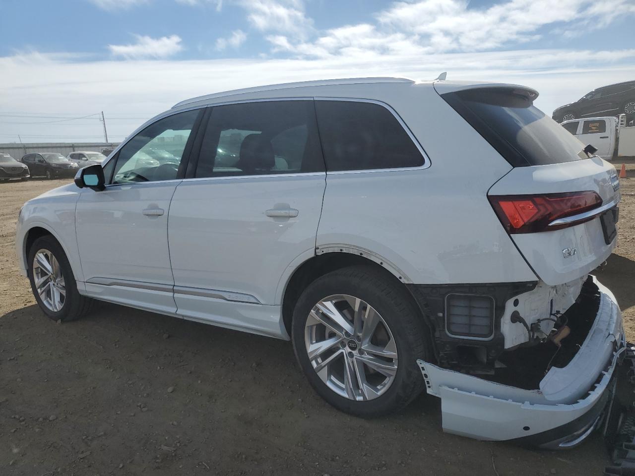 2023 Audi Q7 - Image 2