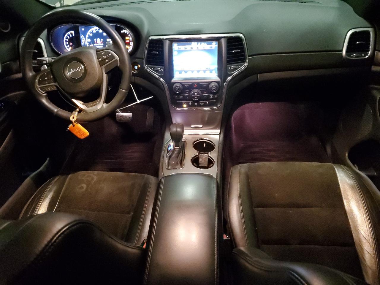 2017 Jeep Grand Cherokee - Image 8