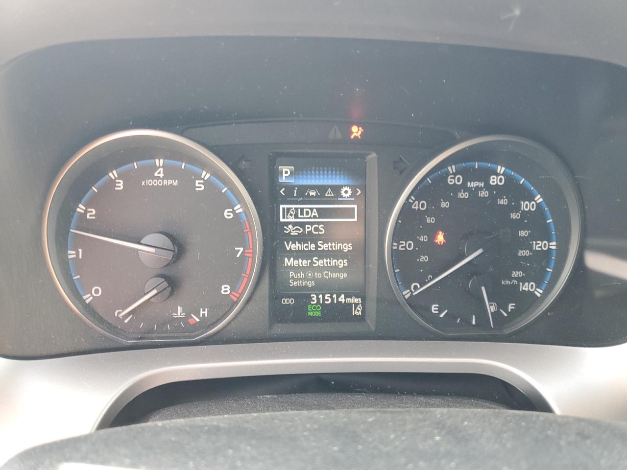 2018 Toyota RAV 4 - Image 9