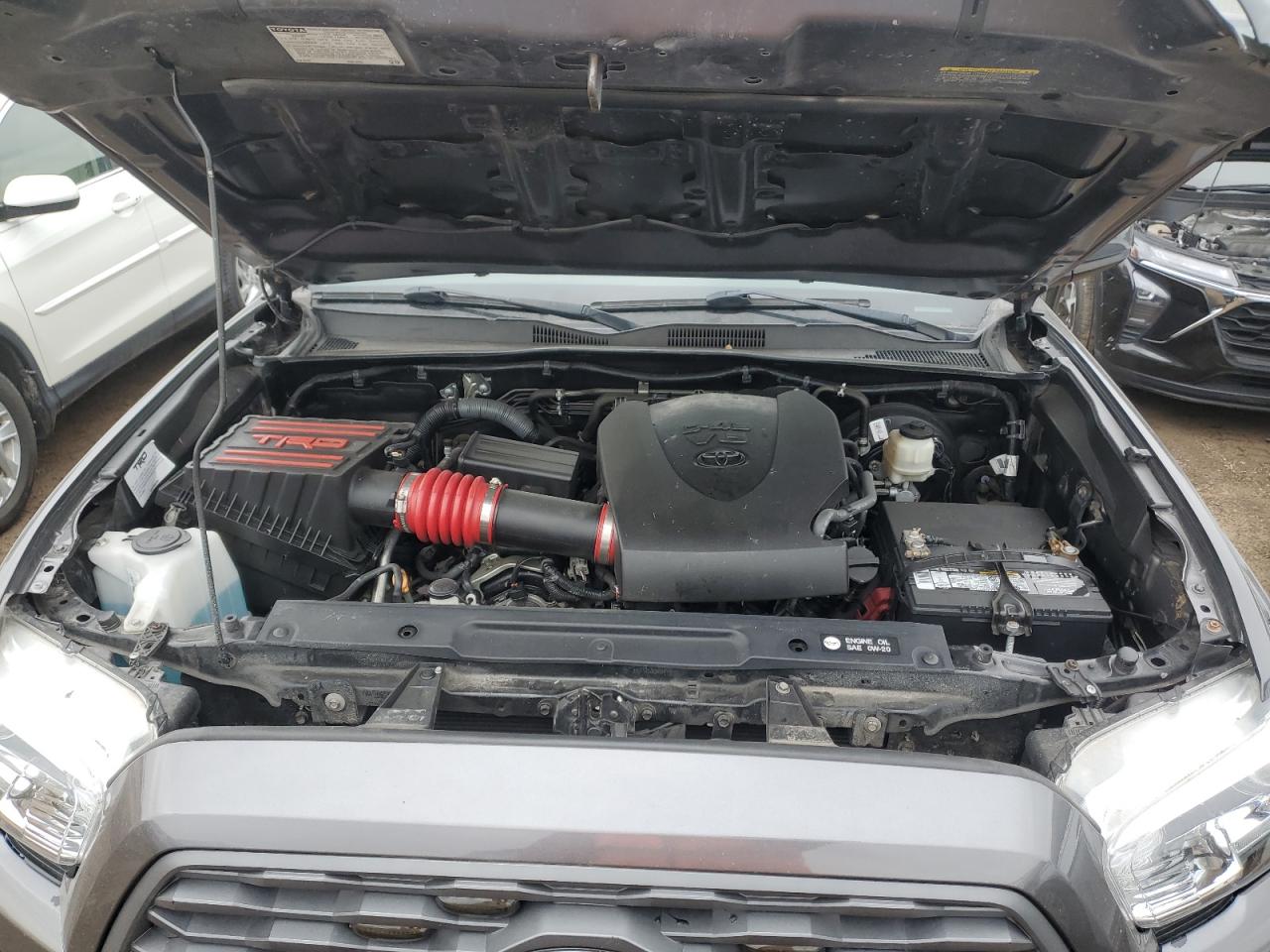 2017 Toyota Tacoma - Image 11