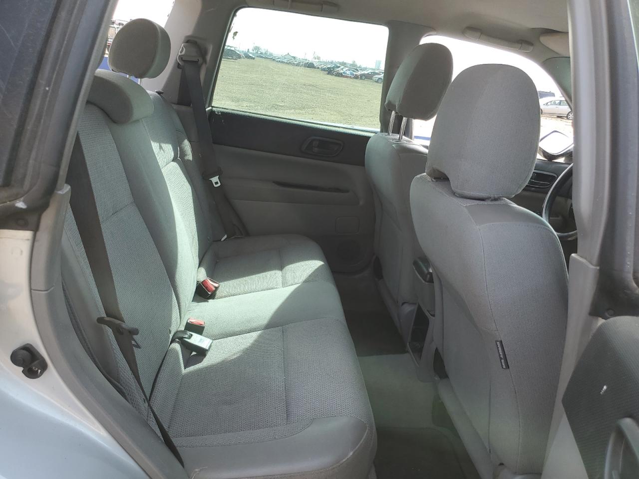 2004 Subaru Forester - Image 11