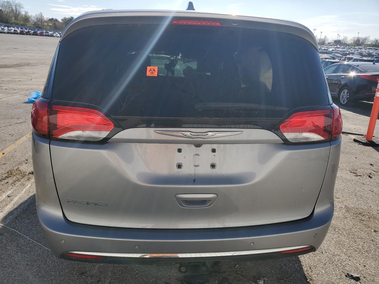 2017 Chrysler Pacifica Touring L VIN: 2C4RC1BG5HR570625 Lot: 50647905