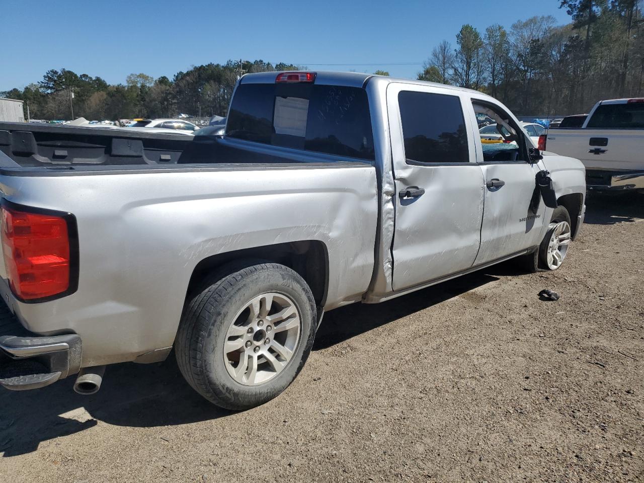 2014 Chevrolet Silverado - Image 3