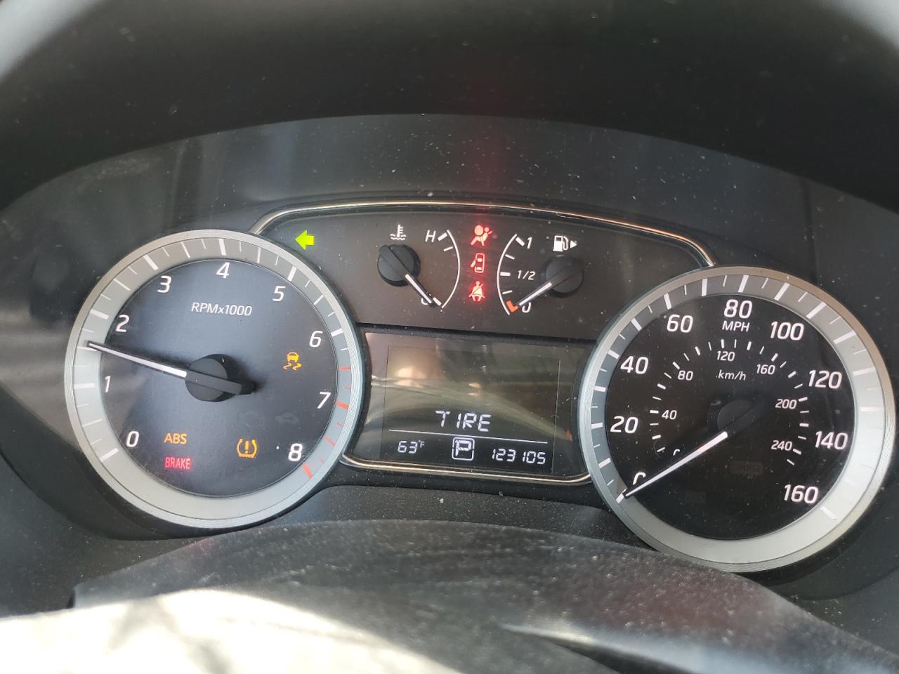 2014 Nissan Sentra - Image 9