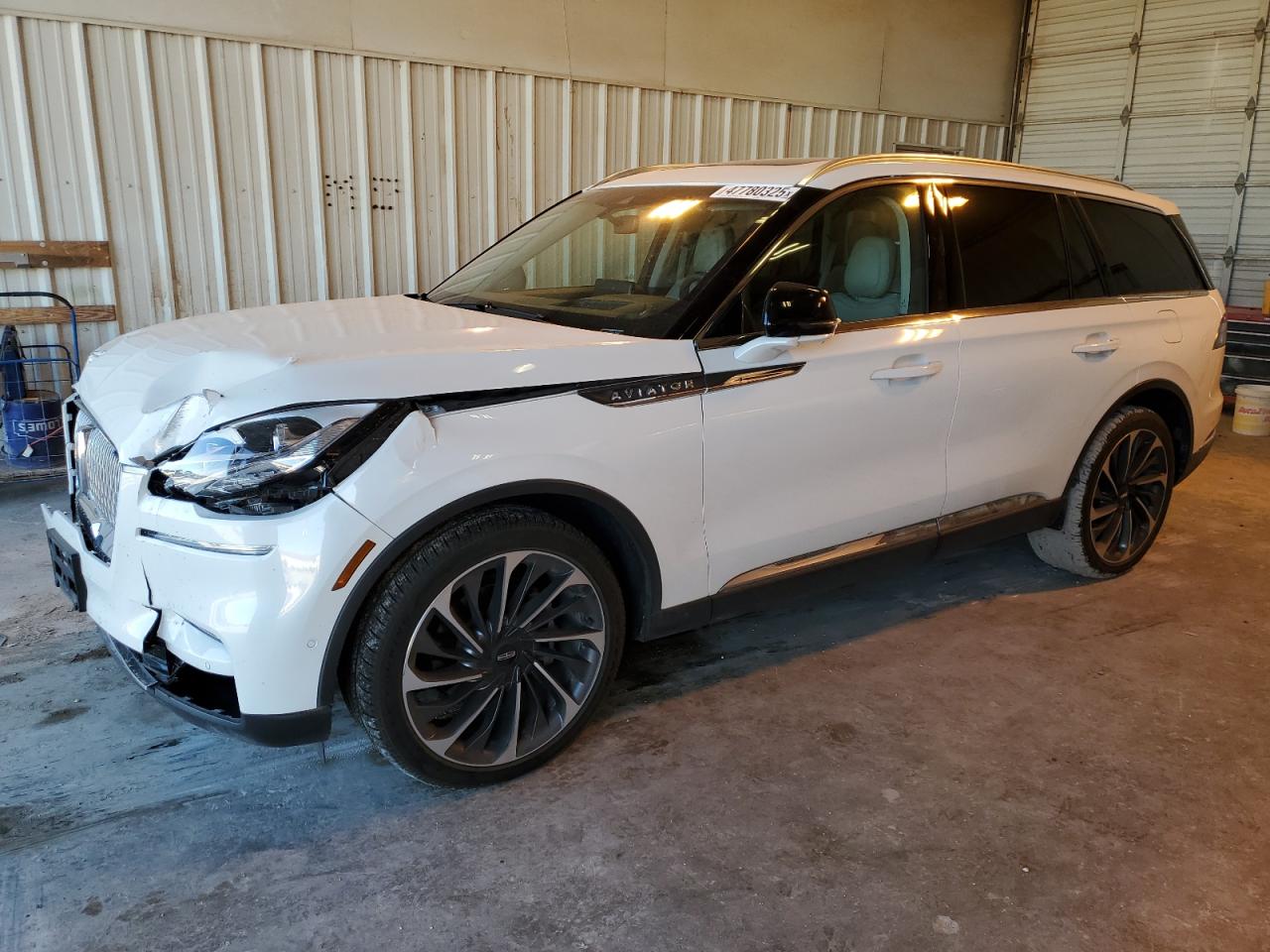 2020 Lincoln Aviator - Image 1