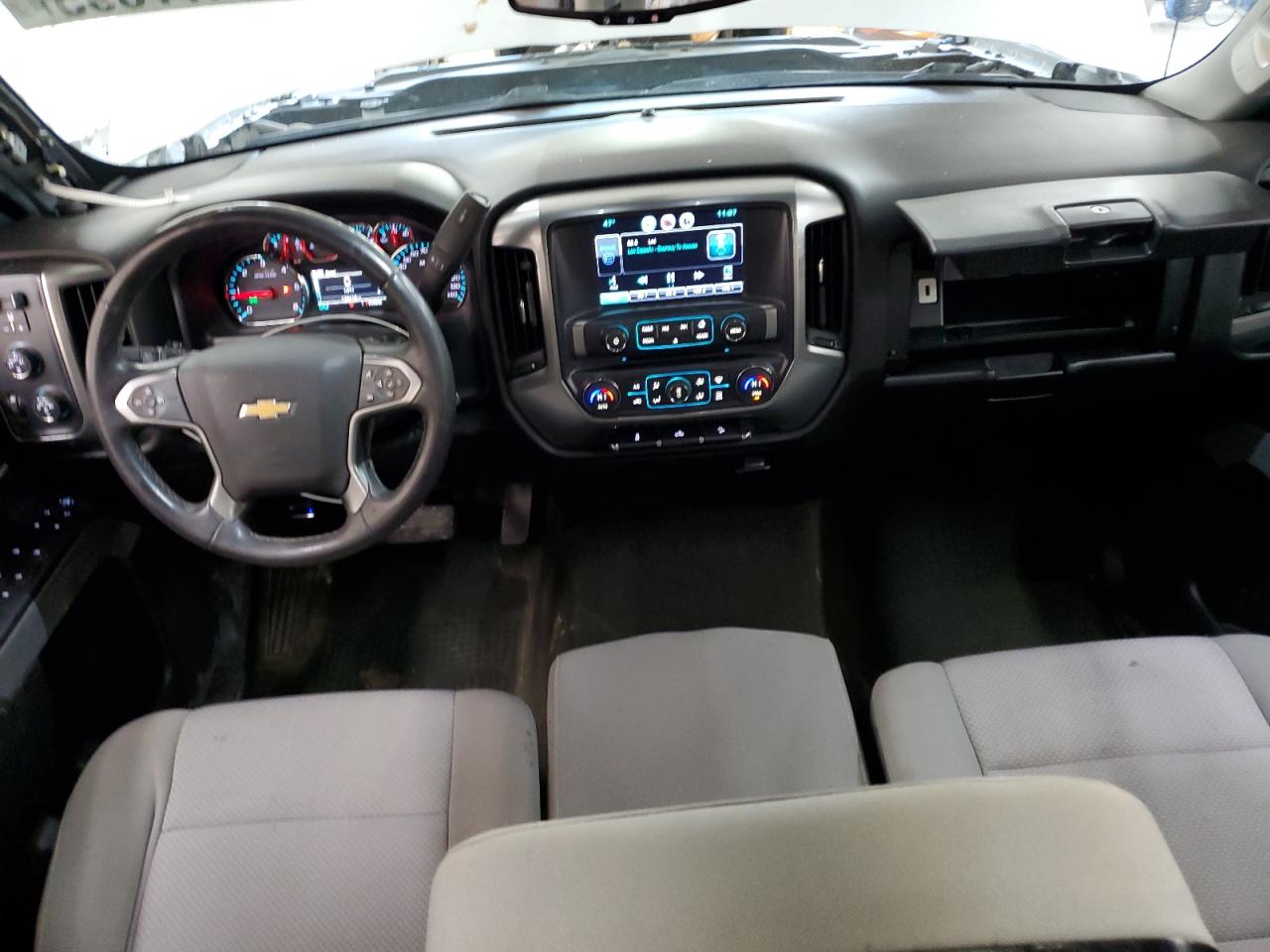 2015 Chevrolet Silverado - Image 8