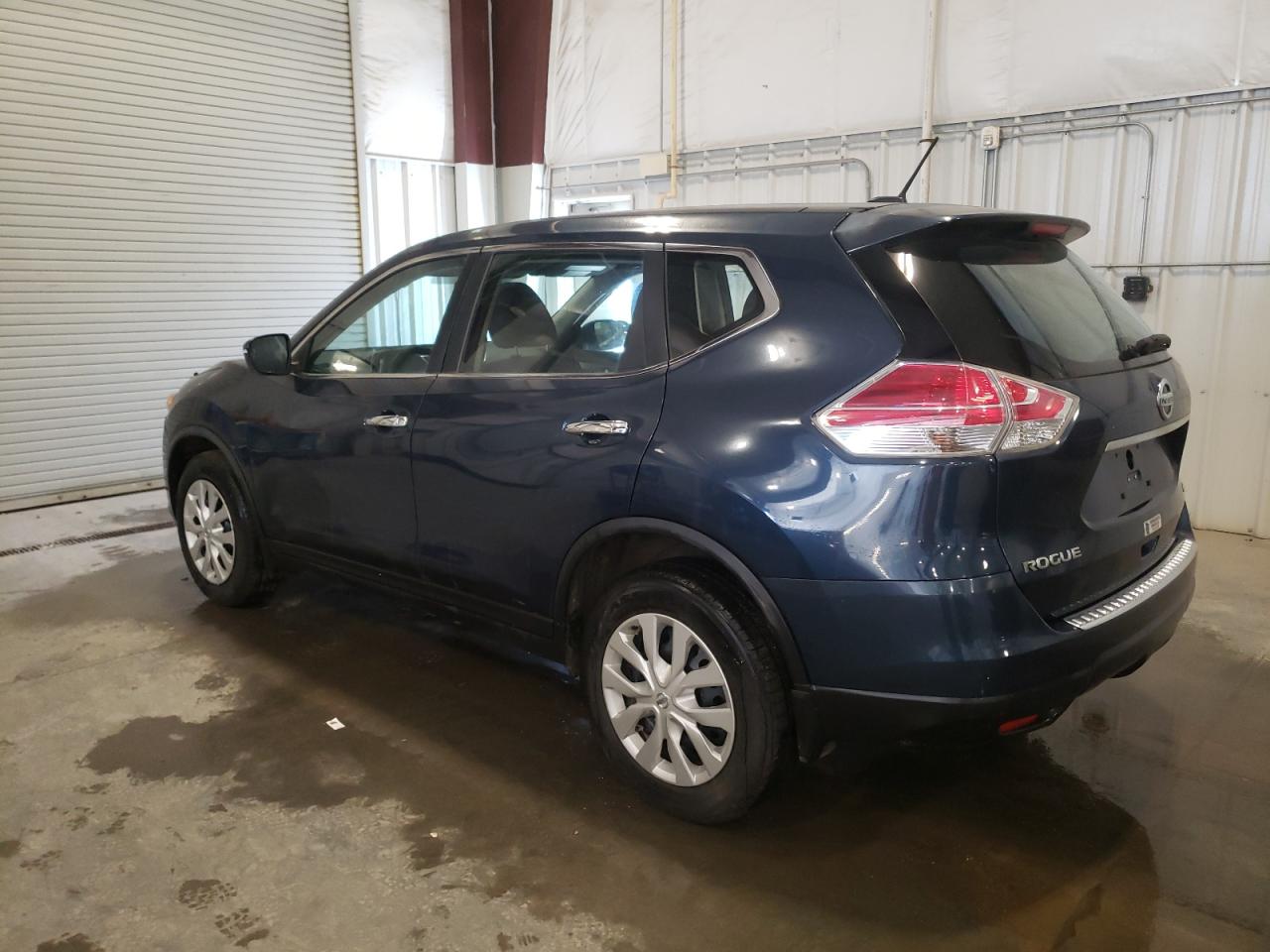 2015 Nissan Rogue - Image 2