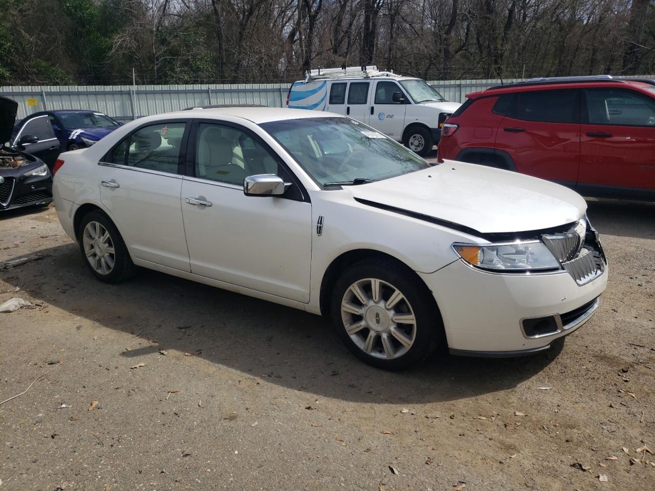 2012 Lincoln MKZ - Image 4