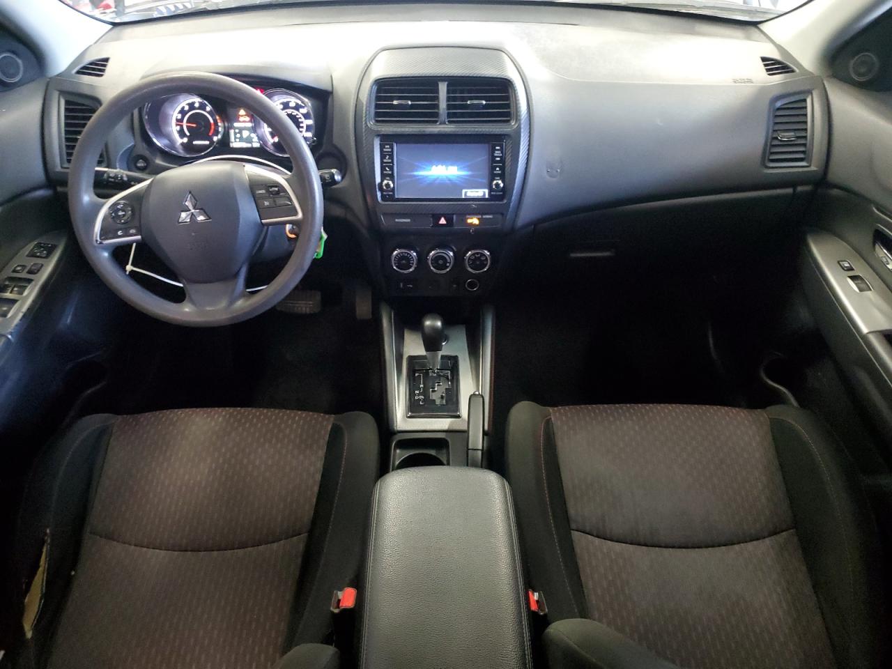 2019 Mitsubishi Outlander - Image 8