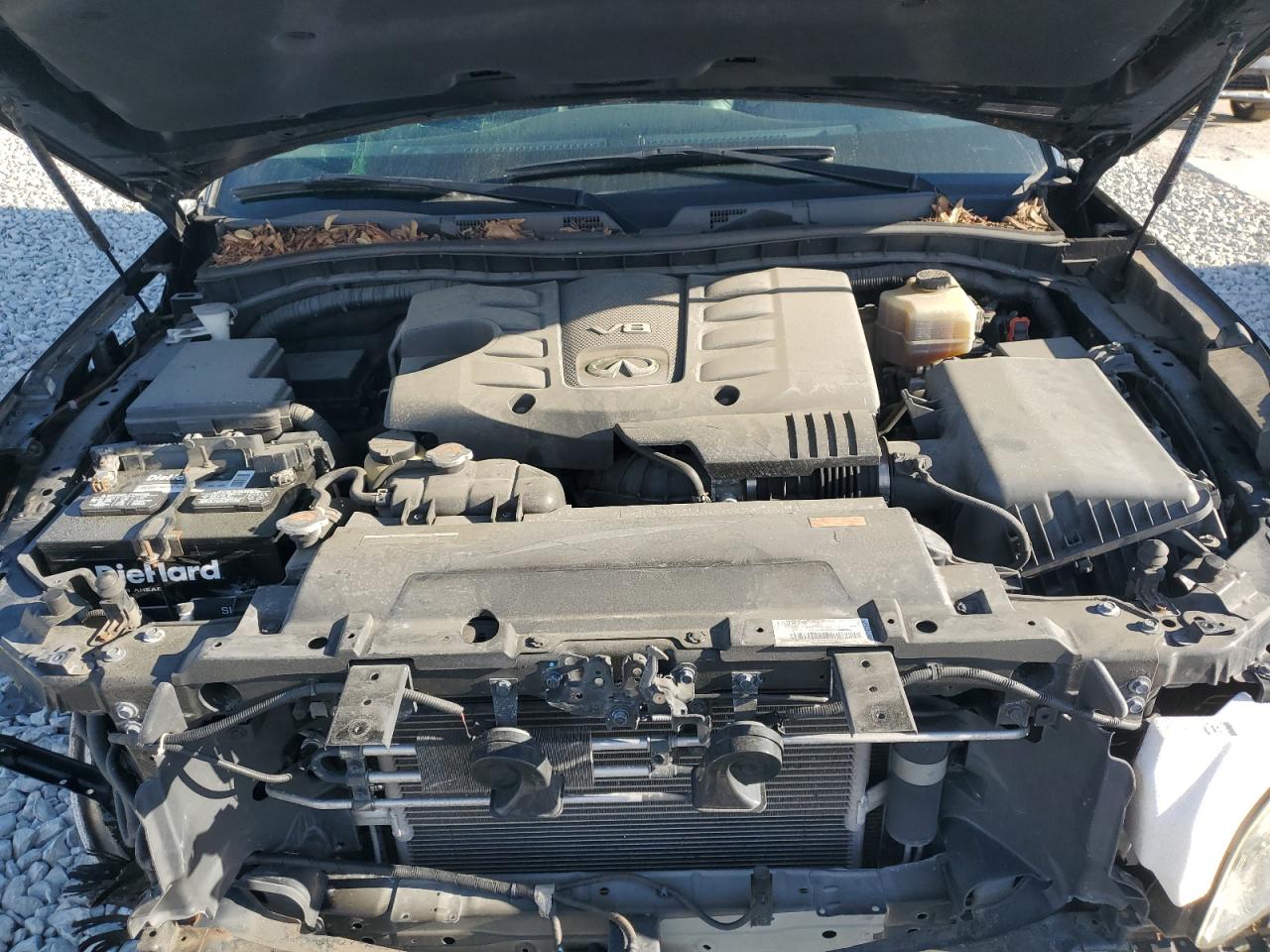 2014 Infiniti QX80 - Image 12