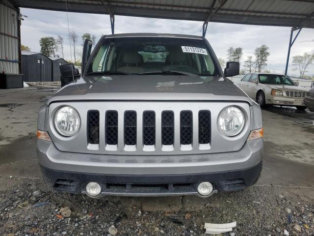  JEEP PATRIOT 2017 Srebrny