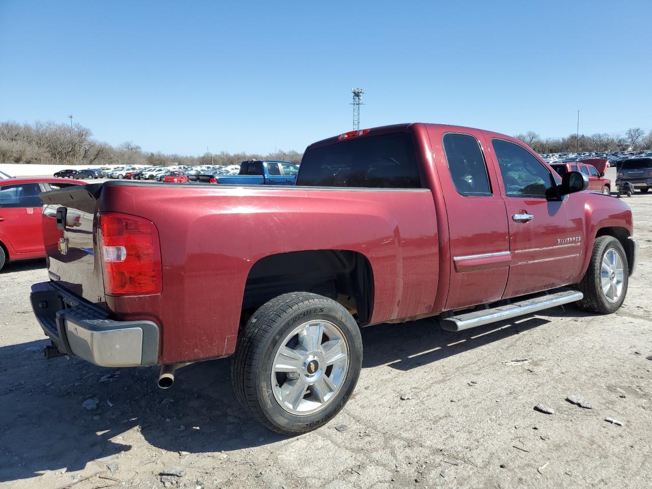2013 Chevrolet Silverado - Image 3