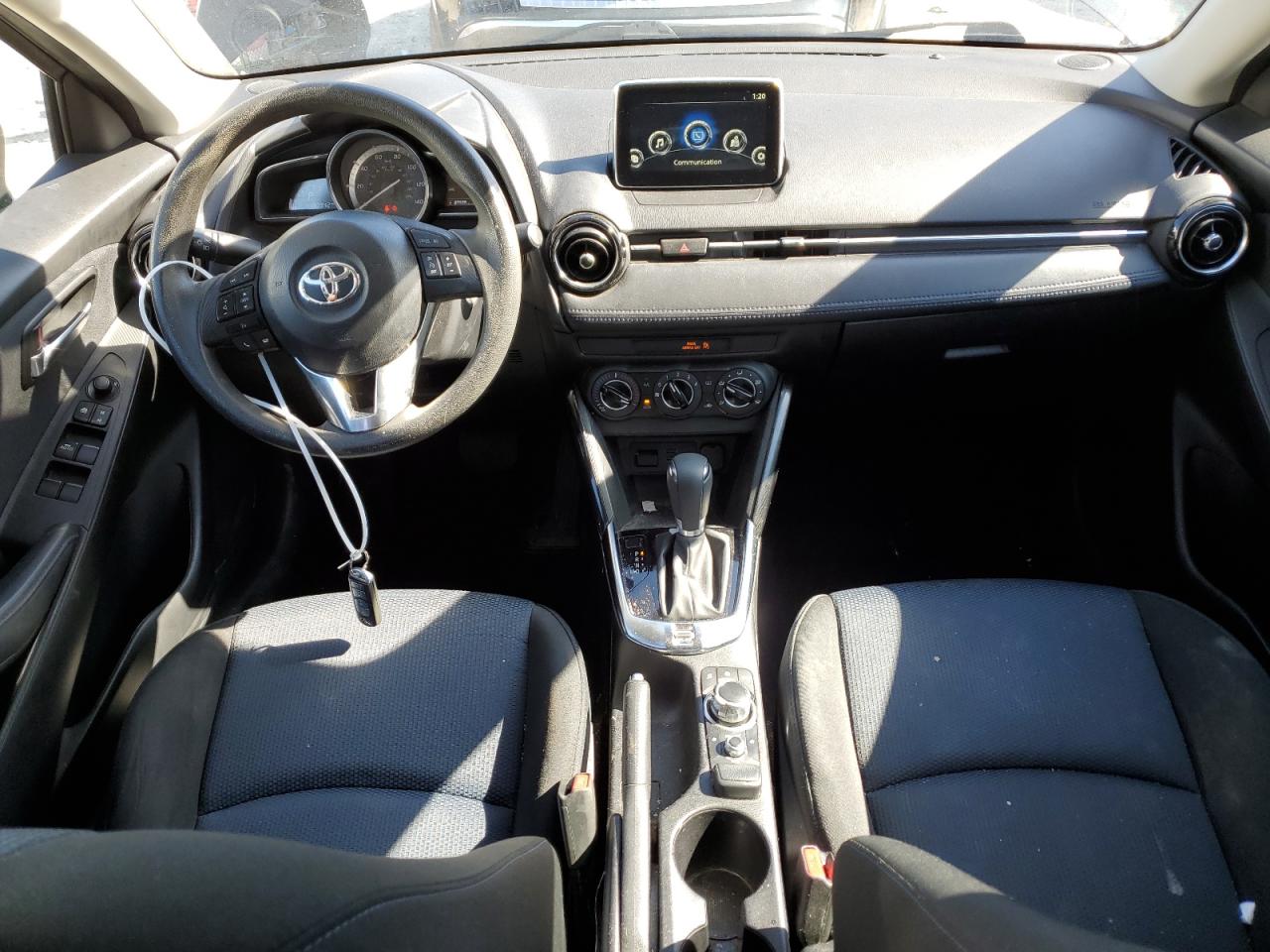 2018 Toyota Yaris - Image 8