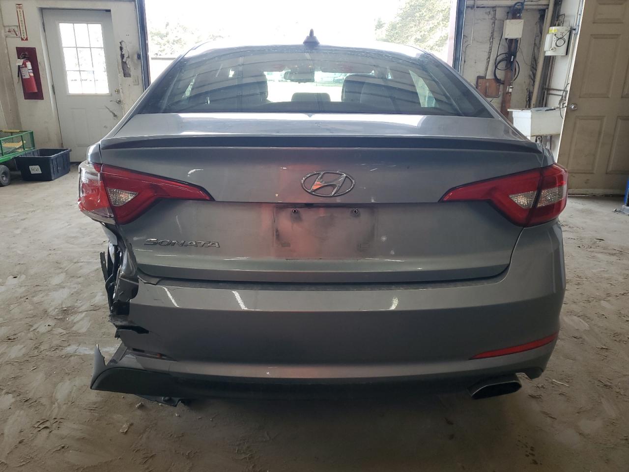 2017 Hyundai Sonata - Image 6