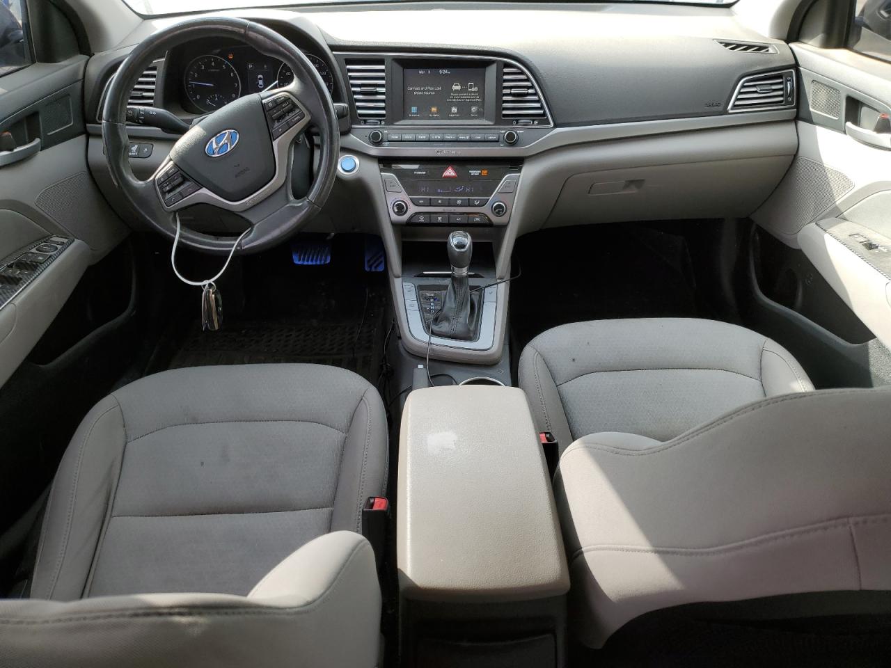 2018 Hyundai Elantra - Image 8