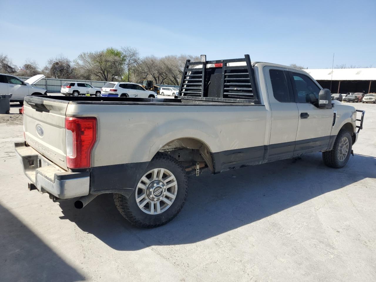 2018 Ford F250 - Image 3