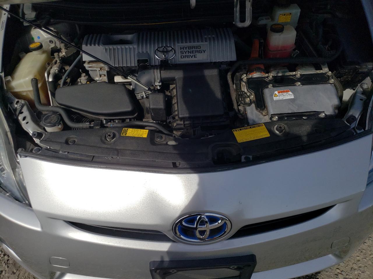 2010 Toyota Prius - Image 11