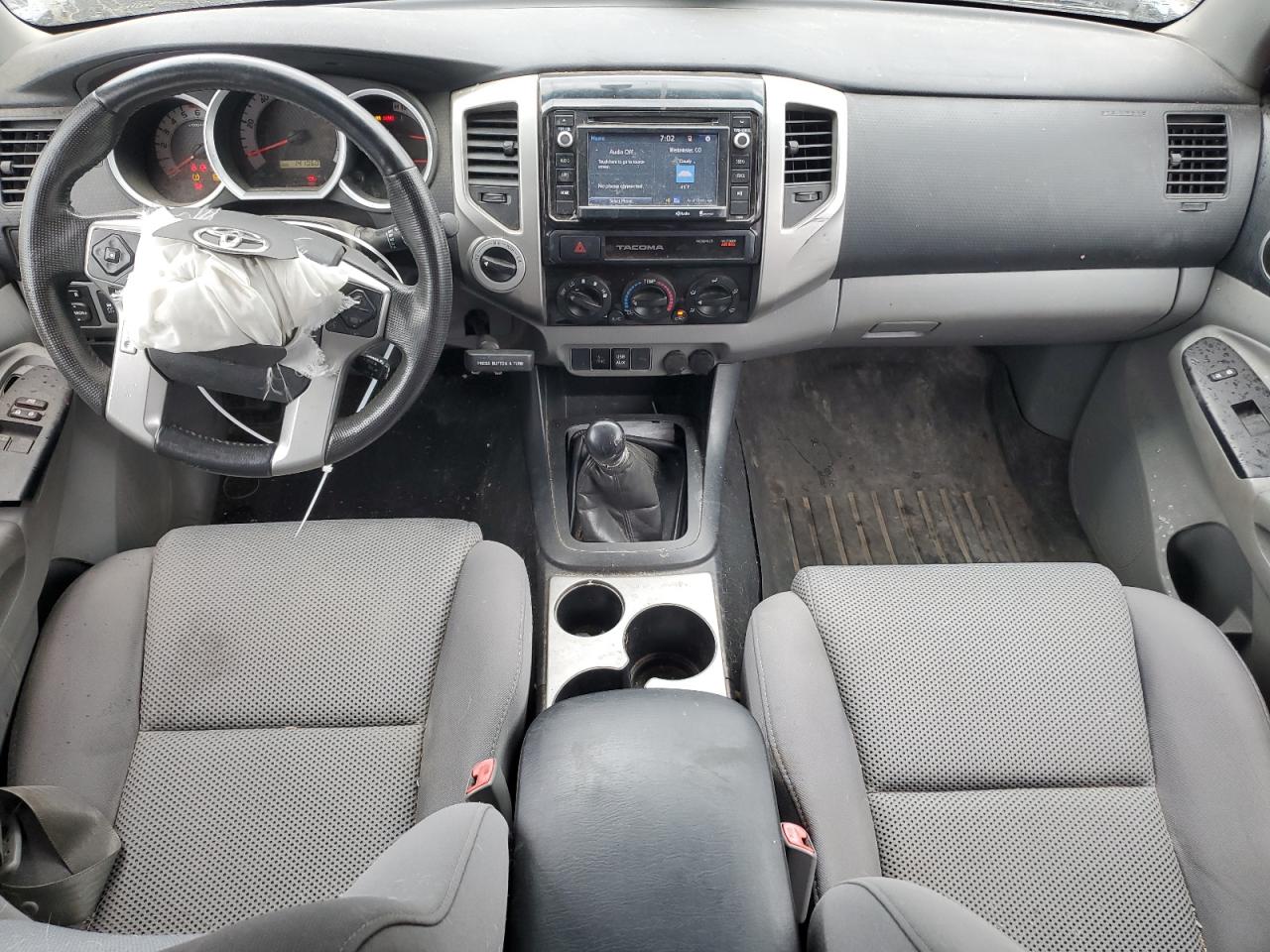2015 Toyota Tacoma - Image 8