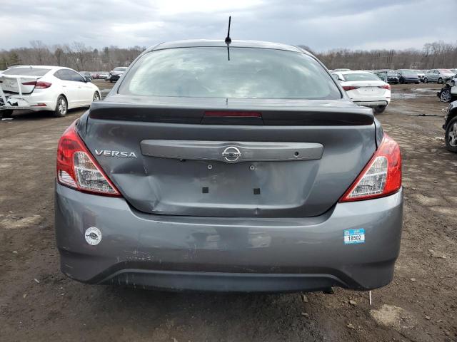  NISSAN VERSA 2019 Szary