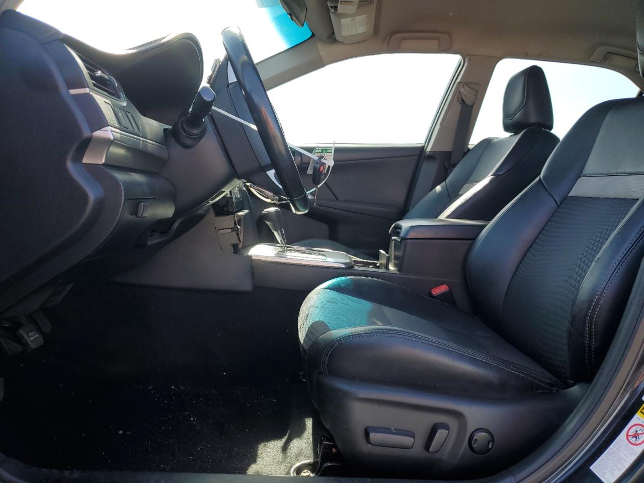 2014 Toyota Camry - Image 7
