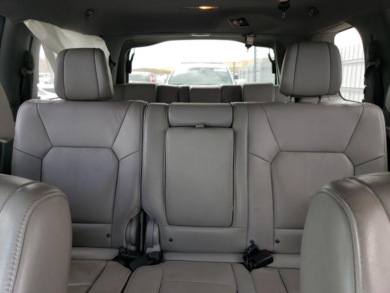 2014 Honda Pilot - Image 10