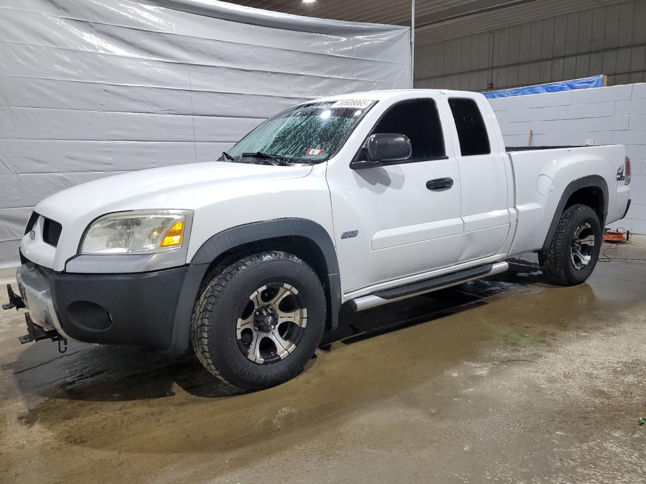 Candia, NH에서 판매 중인 2006 Mitsubishi Raider Durocross - Minor Dent/Scratches