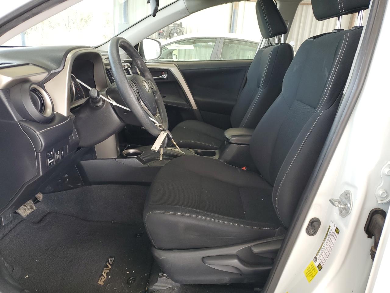 2015 Toyota RAV 4 - Image 7