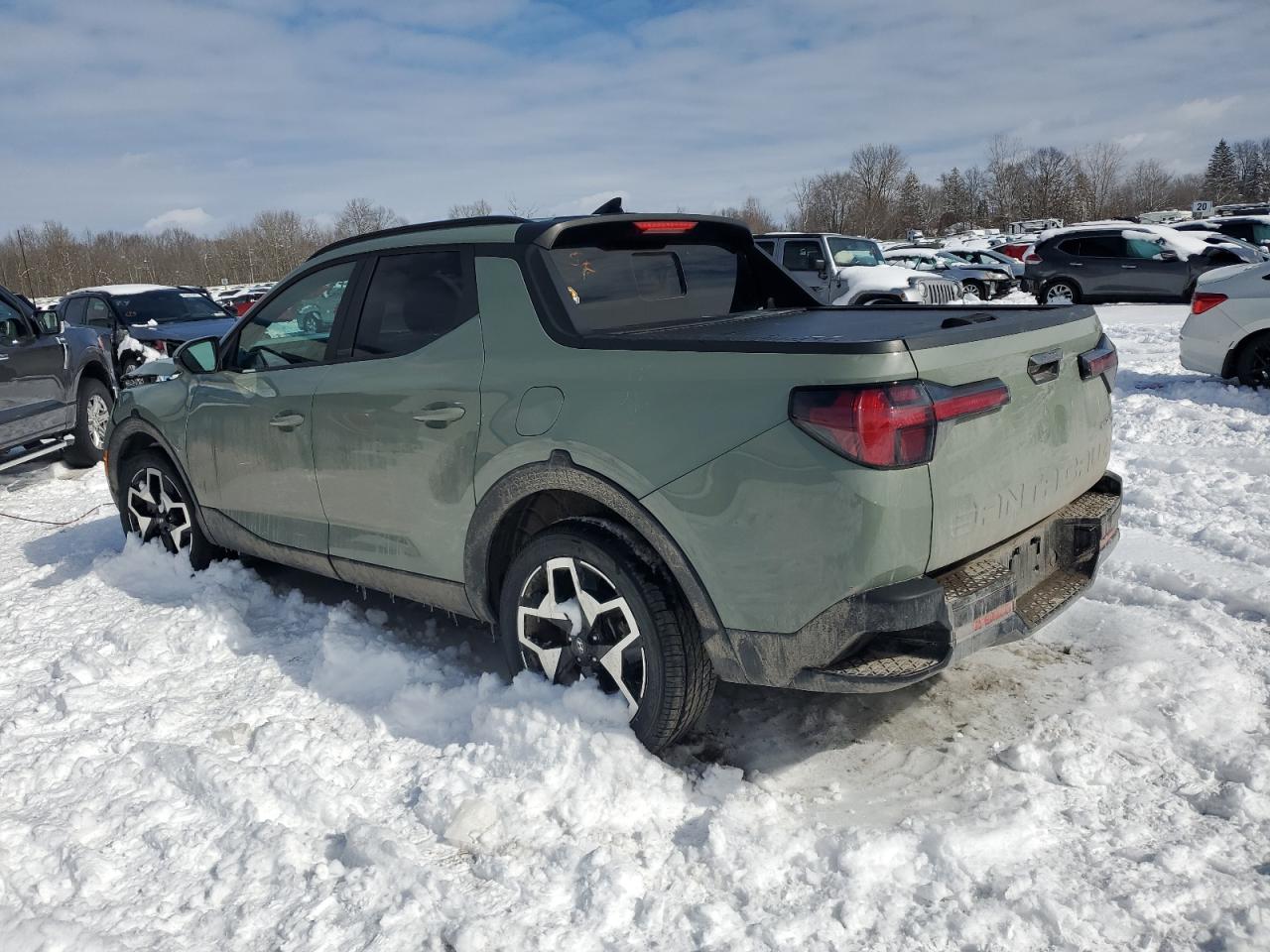 2022 Hyundai Santa Cruz - Image 2