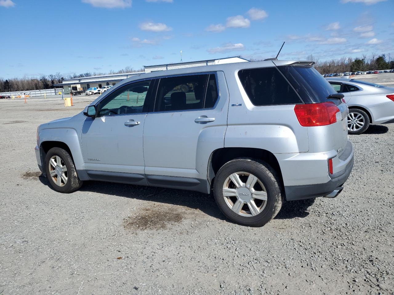 2016 GMC Terrain - Image 2