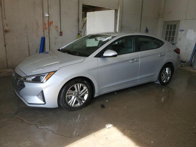  HYUNDAI ELANTRA 2019 Серебристый