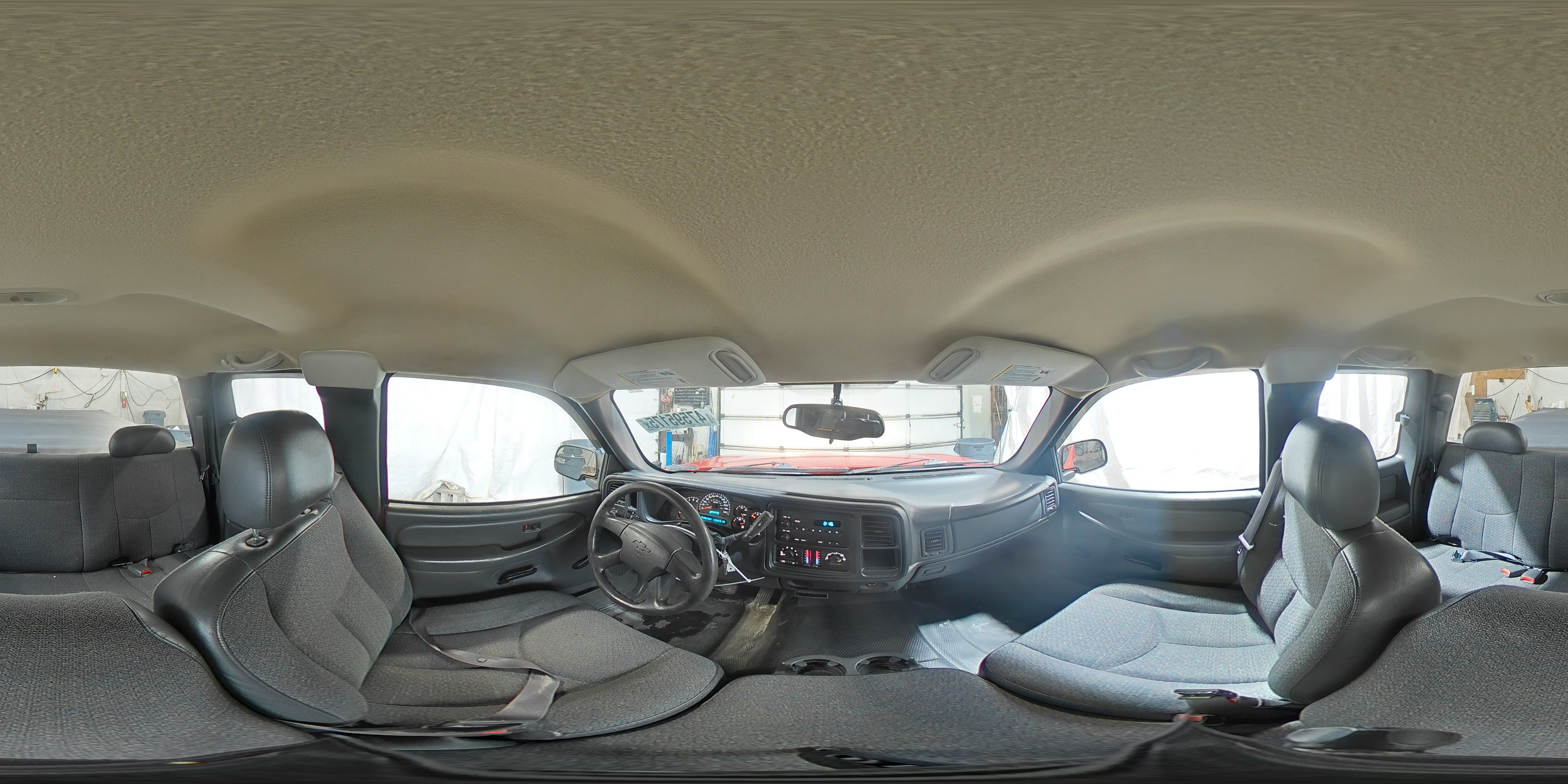 2005 Chevrolet Silverado - Image 12