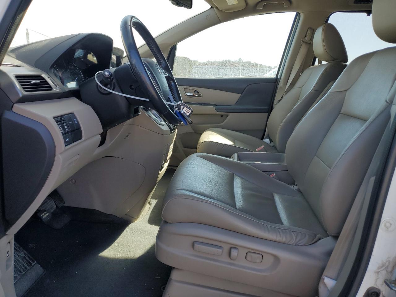 2016 Honda Odyssey - Image 7
