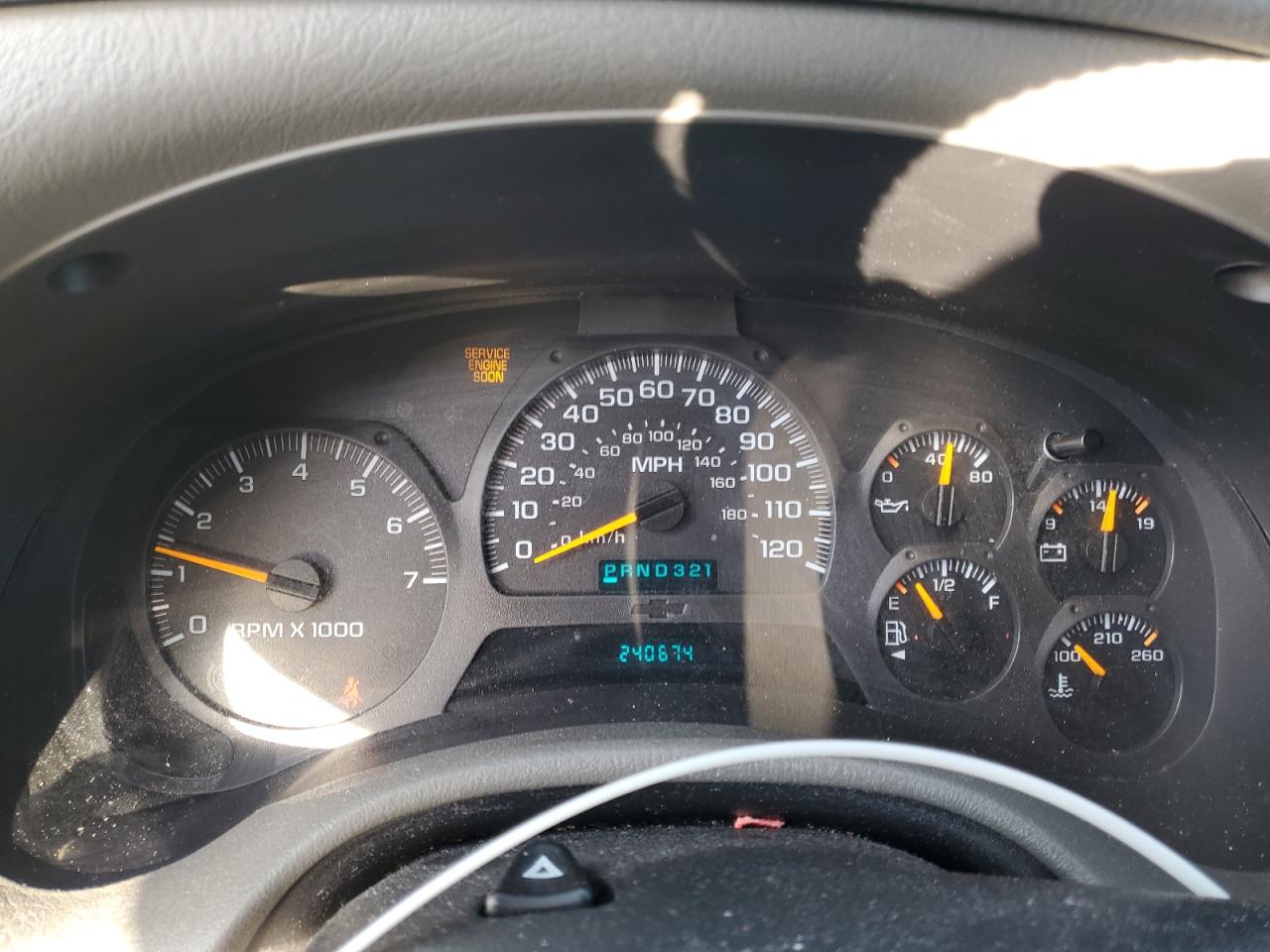 2003 Chevrolet TrailBlazer - Image 9